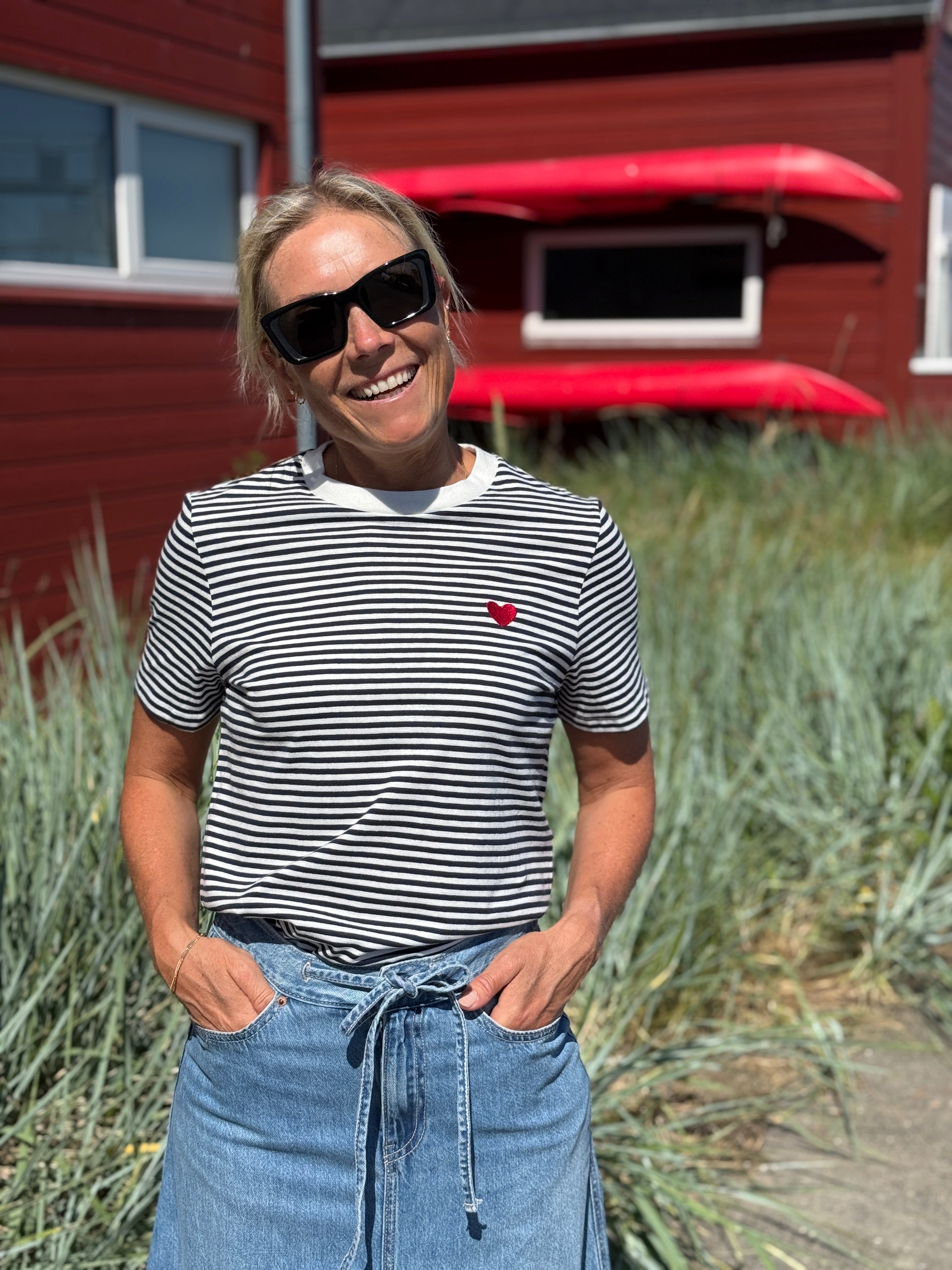 PCMILA T-Shirt - Hvid m. mørkeblå striber